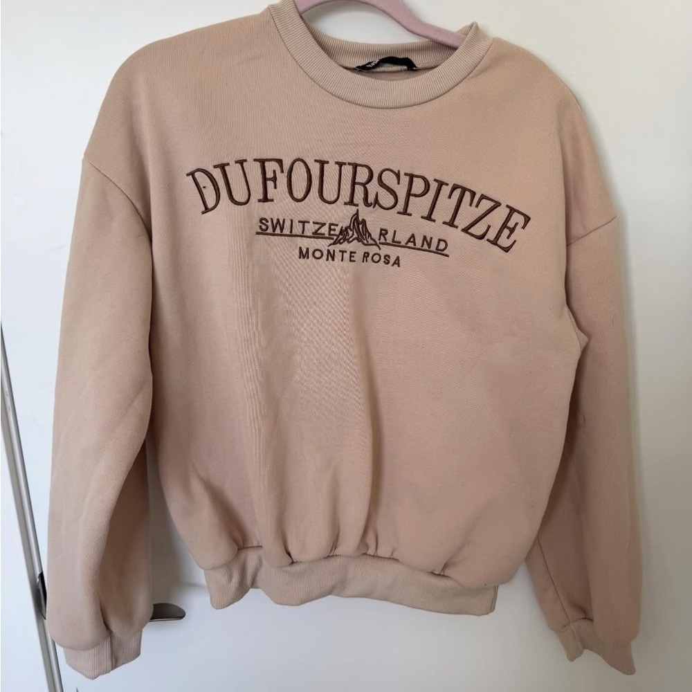 DUFOURSPITZE Women's Beige Crewneck Sweater